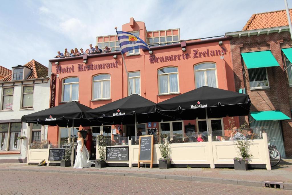 Hotel Restaurant Zeeland Tholen Room photo